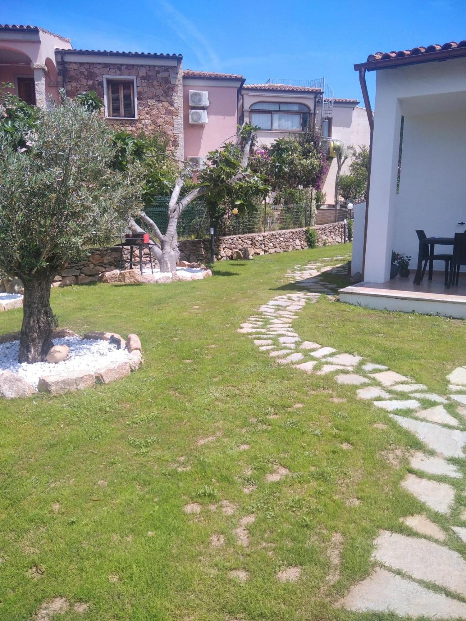 Villetta Cala D'Ambra Сан Теодоро Екстериор снимка